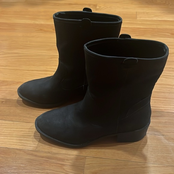 Me too women’s black mid calf boots size 8.5 - Picture 2 of 12